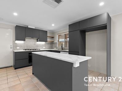 38b Firefalls Close, Huntingdale WA 6110