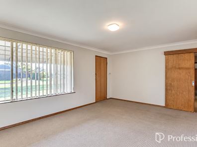 14 Costello Street, Maddington WA 6109
