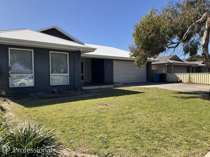 23 Dauphin Crescent, Castletown
