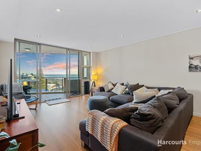 43/2 Brighton Road, Scarborough WA 6019
