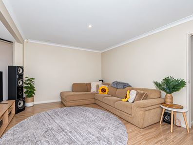 29 Whistler Green, Brookdale WA 6112