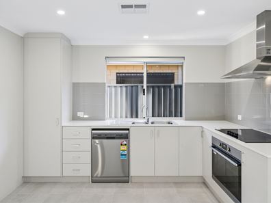 4 Fitzroy Road, Henley Brook WA 6055