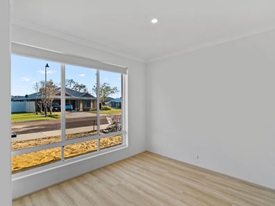 59 Cobaki Brace, Lakelands WA 6180