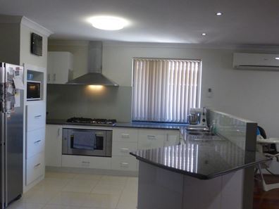 4 Gregg Place, Canning Vale WA 6155