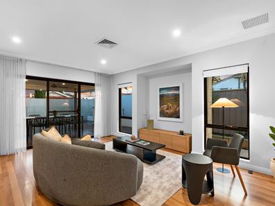 123 Mars Street, Carlisle WA 6101