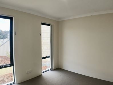 10 Wardle Court, Piara Waters WA 6112
