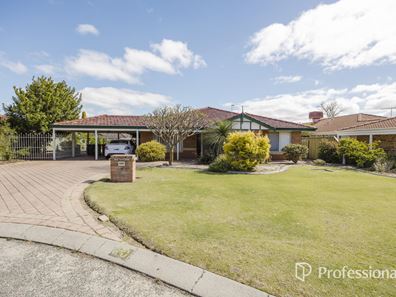 10 Nova Court, Marangaroo WA 6064