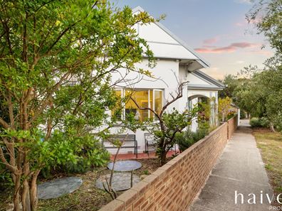 4 Manning Street, Fremantle WA 6160