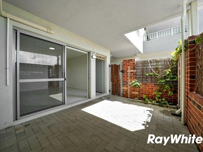 2/8 Peppering Way, Westminster WA 6061