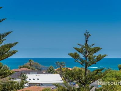 32 Mintaro Parade, Quinns Rocks WA 6030