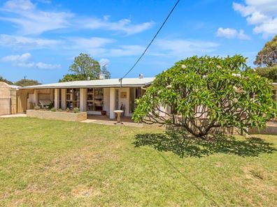 28 Salcombe Way, Warnbro WA 6169