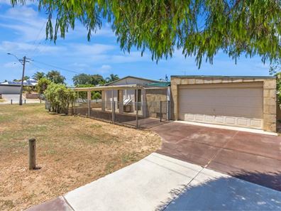 28 Salcombe Way, Warnbro WA 6169