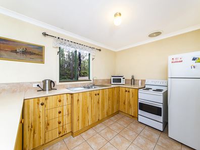 42 Orchid Place, Nannup WA 6275