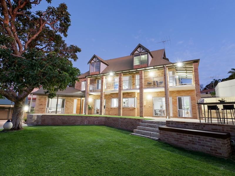 2C Beach Street, Bicton