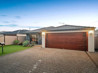 9 Cayenne Street, Wattle Grove WA 6107