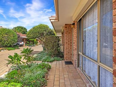 2/8 Merope Close, Rockingham WA 6168