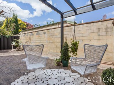 2/42 Violet Grove, Shenton Park WA 6008