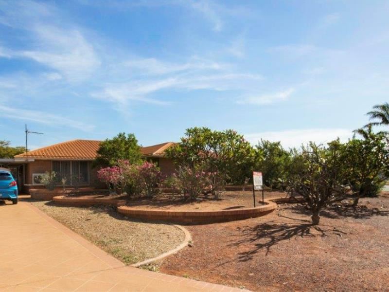 2 Boolgeeda Court, Dampier