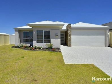 10 Baroda Way, Madora Bay WA 6210