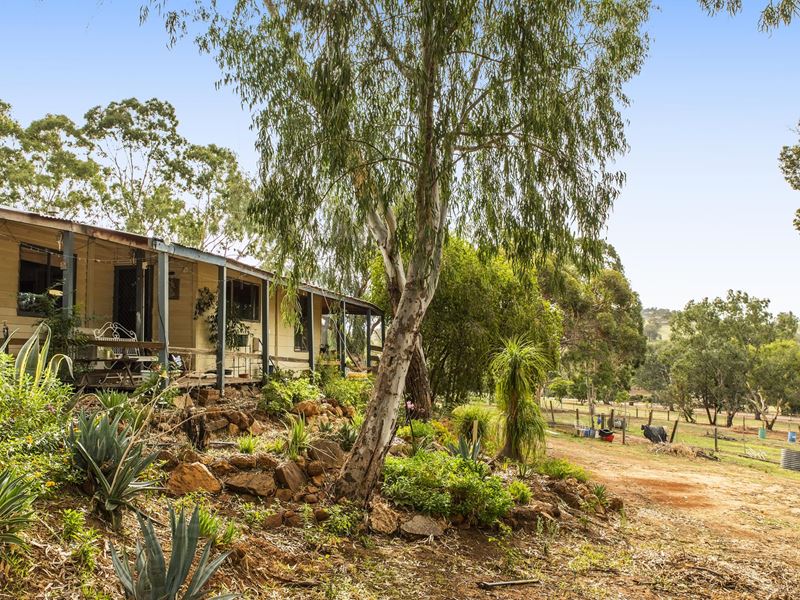 16 Ridgetop Ramble, Bindoon