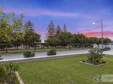 5 Seabird Bend, Jindalee WA 6036