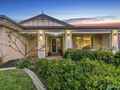 8 Milford Green, Mindarie WA 6030