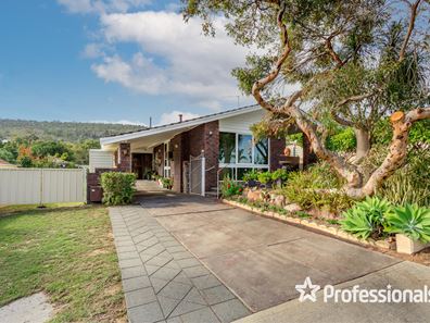 79 Merilee Terrace, Kelmscott WA 6111