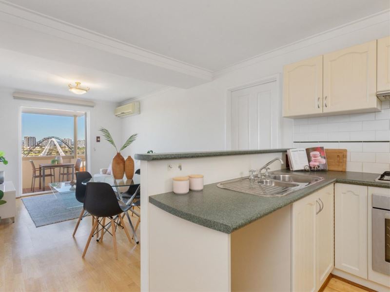 56/22 Nile Street, East Perth