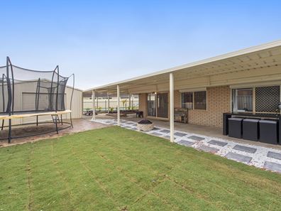 15 Galley Close, Port Kennedy WA 6172