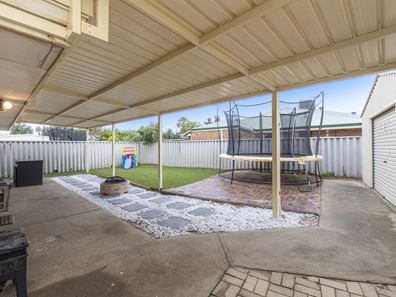 15 Galley Close, Port Kennedy WA 6172