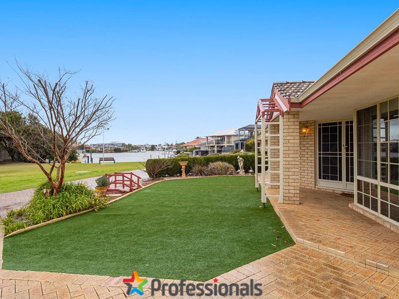 13 Parkwater Cove, Halls Head