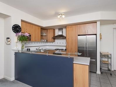 9/85 Mill Point Road, South Perth WA 6151