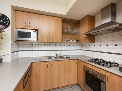 9/85 Mill Point Road, South Perth WA 6151
