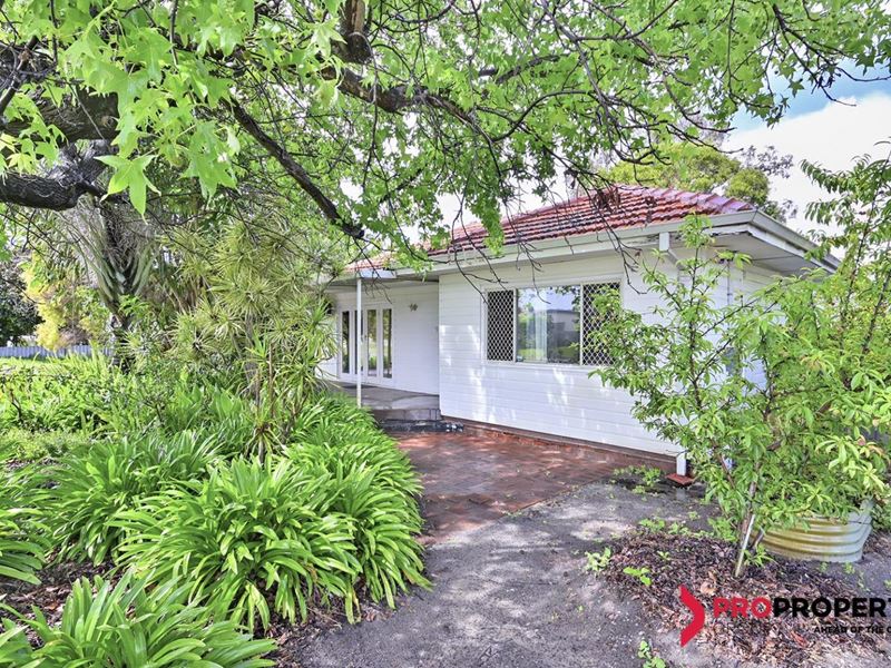 18 STOCKDALE ROAD, Kewdale