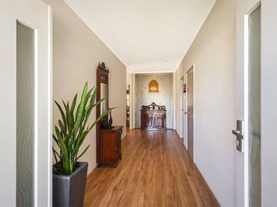 6 Blarney Place, Canning Vale WA 6155