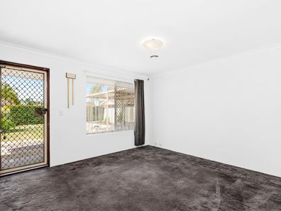 4 Floret Court, Seville Grove WA 6112