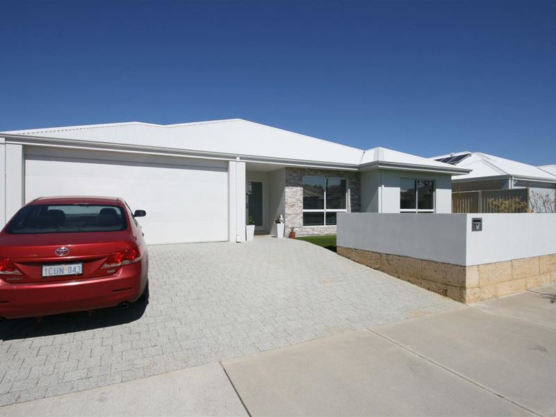 17 Camrose Parkway, Baldivis WA 6171