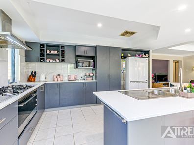15 Waterview Parade, Southern River WA 6110