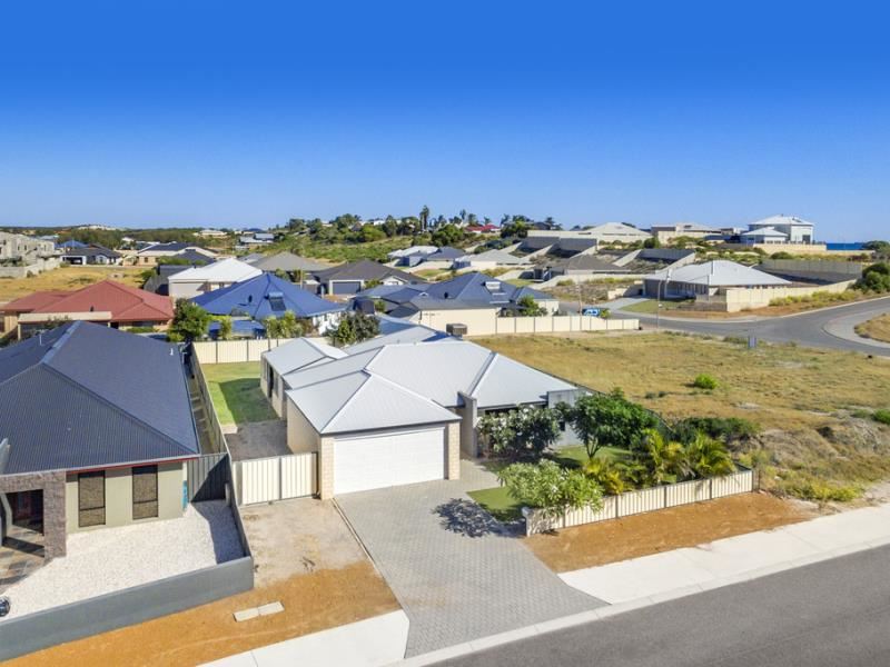 4 Starboard Way, Drummond Cove WA 6532