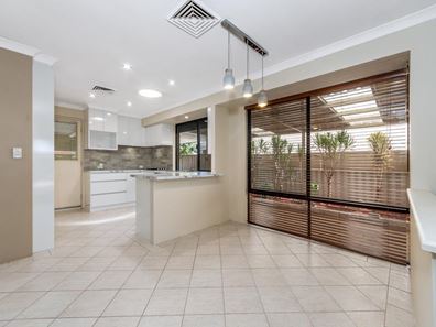 9 Barnfield Court, Seville Grove WA 6112