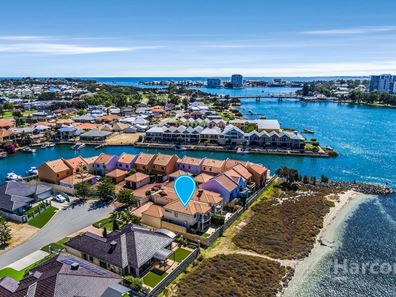 2/57 Rialto Place, Halls Head WA 6210