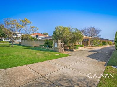 2/11 Birdwood Road, Melville WA 6156