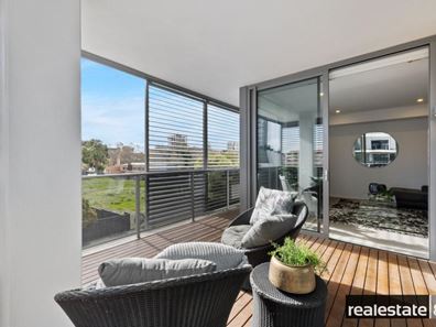 302/8 Moreau Parade, East Perth WA 6004