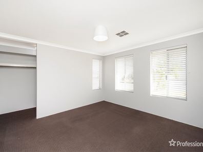 42 Barron Turn, South Yunderup WA 6208