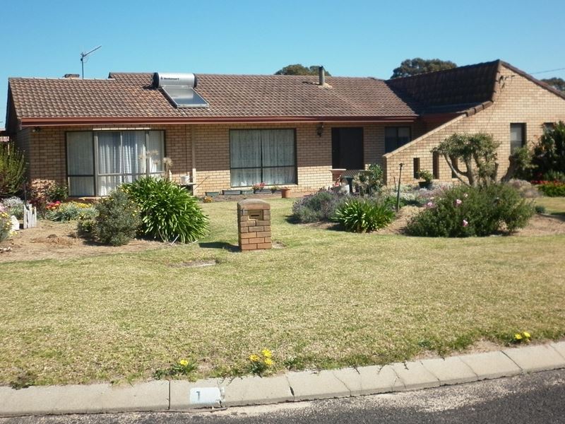 1 Hakea Place, Katanning