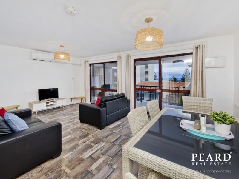 32/251 West Coast Highway, Scarborough