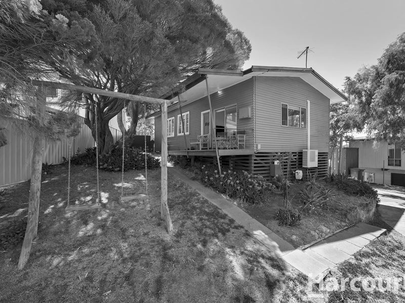 108 Leighton Road, Halls Head