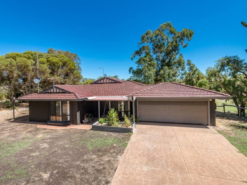 75 Blackbutt Grove, Gabbadah