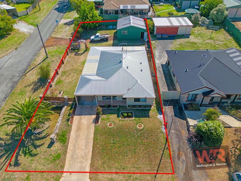 1 McKenzie Drive, Lower King