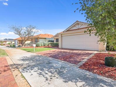 14 Harberton Parkway, Ellenbrook WA 6069